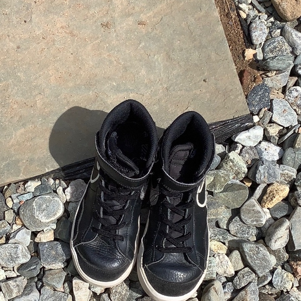 Nike high top shoes